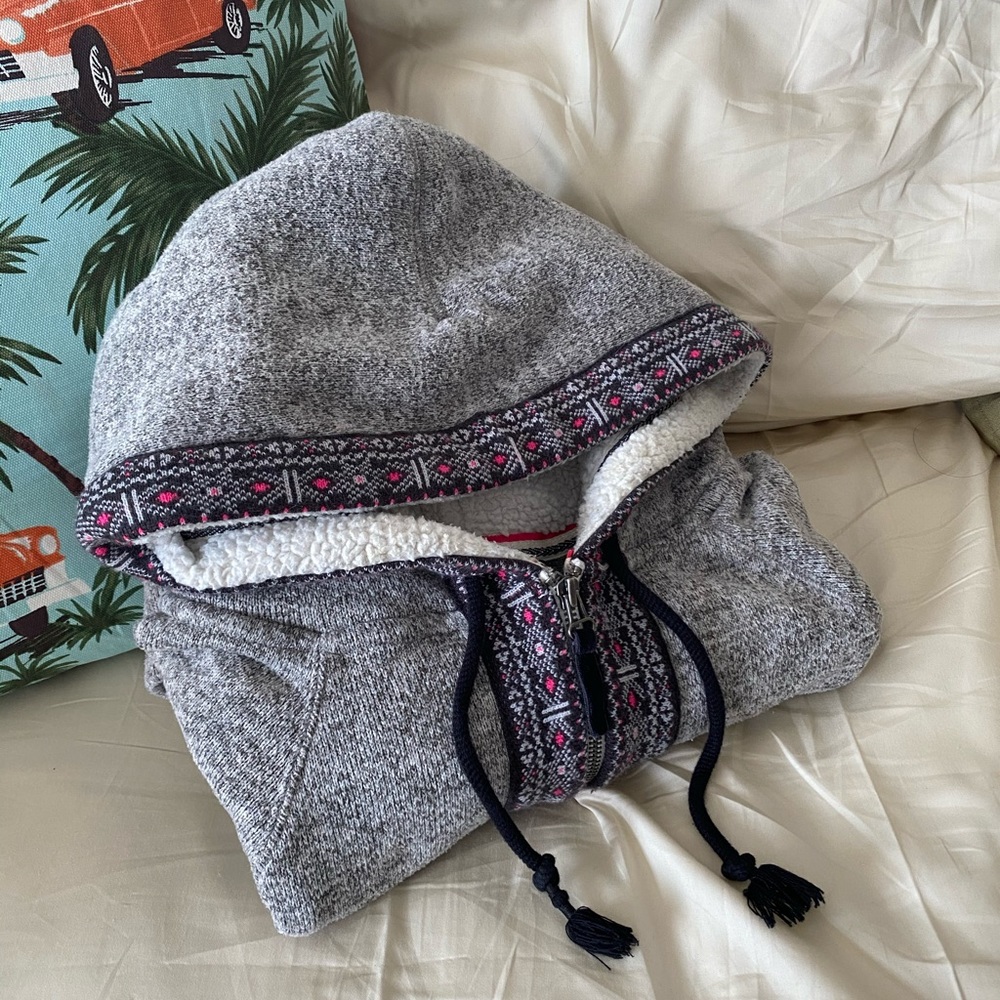 American Eagle Outfitters Grey Zip Up Hoodie